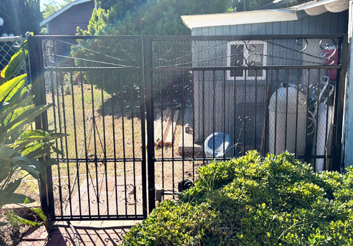 Custom Fence Company Orange County