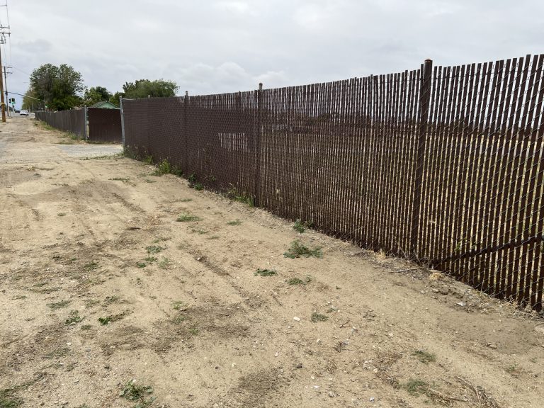 Chain Link Fencing With Privacy Slats