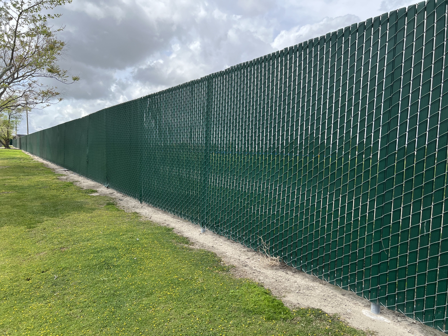 Chain Link Fencing With Privacy Slats