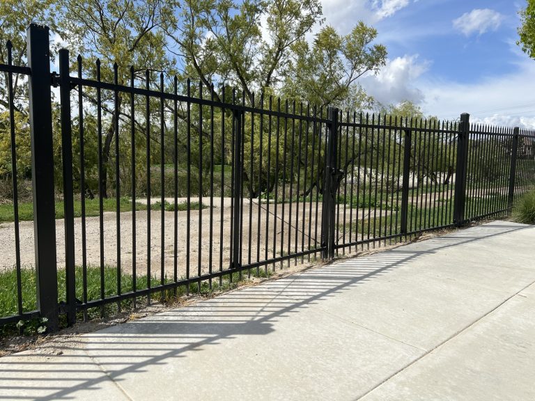 Minimalist Fence Designs
