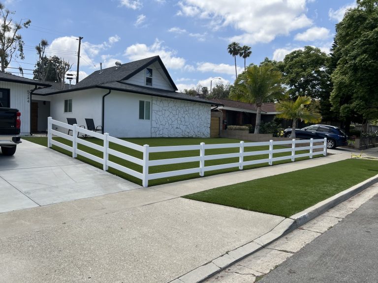 Vinyl Fence For Front Yard