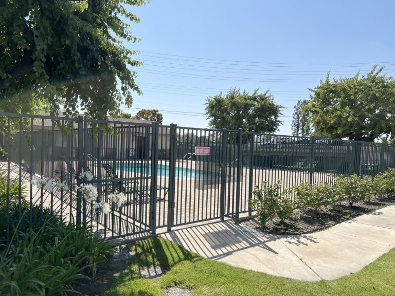 Aluminum Pool Fences